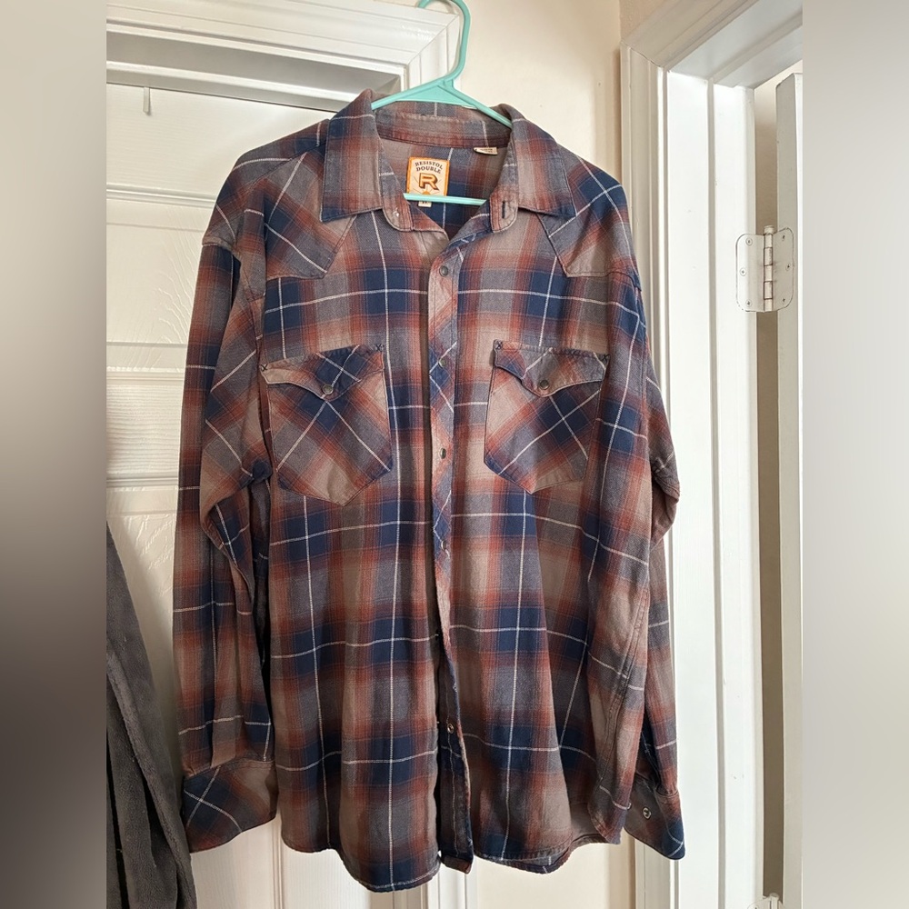 Men's Plaid Casual Button Down Shirt